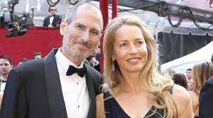 The los angeles lakers player and the beauty held hands and kept each other close. Laurene Powell Jobs Biography Net Worth Career Marriage Children And Facts About Steve Job S Wife Abtc