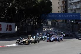 Profitant de l'abandon avant le départ de charles leclerc, max verstappen a fait cavalier seul au grand prix de monaco pour prendre les commandes du championnat du monde de f1. Formule E Monaco Le Resume Les Classements