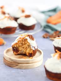 Muffins Sans Beurre A La Carotte Stoemp It Up Recette En 2020 Muffins Sans Beurre Dessert Muffins