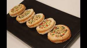 Add green peas, bottle gourd (grated), capsicum, corn, sugar (1 teaspoon), salt, turmeric, red chilli powder and a little bit of oil and mix well. Jain Veg Ring Jain Recipes Sanjeev Kapoor Khazana Youtube