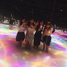 チーム ラボ 豊洲 服装