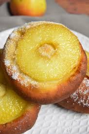 Mardi Gras Les Recettes De Beignets Gaufres Et Crepes En 2020 Recette Beignet Beignet Aux Pommes Beignets