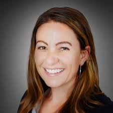 Kari Cameron's Instagram, Twitter & Facebook