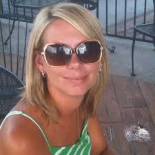 Janelle May's Instagram, Twitter & Facebook