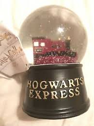 Complete your festive decor with our personalised snow globe train bauble decoration! Harry Potter Hogwarts Train Snow Globe Ebay In 2020 Snow Globes Hogwarts Train Harry Potter Hogwarts