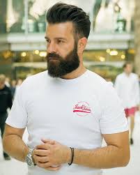 Au printemps, la tendance coiffure est aux effets naturels et aux coiffures simples. 1001 Idees Coiffure Homme Tendance 2021 Un Degrade D Idees Coiffure Homme Tendance Coiffure Homme Cheveux Homme