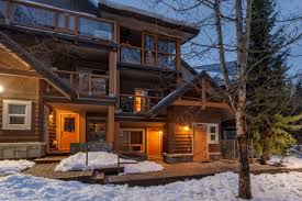 Hotels near whistler village gondola. Whistler Vacation Rental Townhouse Vacation Rental Cabins In The Woods