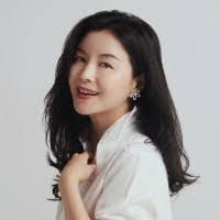 Vicky Xu's Instagram, Twitter & Facebook