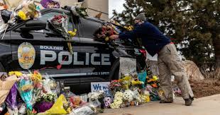 — a shooting at a colorado supermarket killed multiple people monday, including a police officer, and a suspect was in custody, authorities said. Ohir 3tkibxjmm