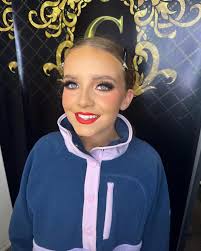 Grace & Alannah looking absolutely beautiful in there new @guna_ri_designs  dresses 🥰😍 what a transformation girls, we can't wait to see you shine