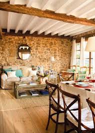 Como Decorar Una Casa Rustica Muro De Piedra Decoracion Casas De Campo Decoracion Casas Rurales Casas Rusticas