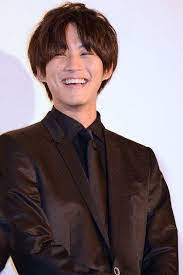 笑顔 おしゃれまとめの人気アイデア pinterest 言李 芸能人 俳優 イケメン俳優