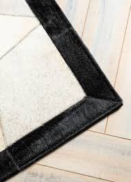 Onloom Kuhfell Teppich Quartz Von Hochflorteppichen Uber Perserteppiche Zu Flachgewebeteppichen Frisches Wohnen Bei Onloom F Kuhfell Teppich Teppich Kuhfell