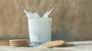 Le lait se révélait également plus efficace pour contribuer à la réhydratation après l'exercice, et était même plus efficace que les boissons pour sportifs3. Le Lait Presenterait Un Danger Pour Les Adultes Une Etude Suedoise Jette Le Trouble Le Huffington Post Life