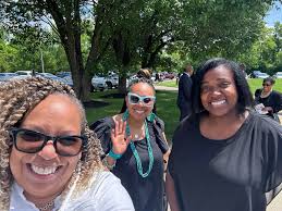 Vicki Travis (@poweredwithpurpose) • Instagram photos and videos