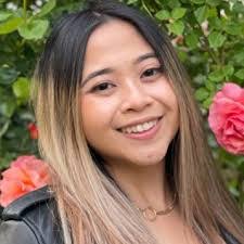 Vivian Rackover's Instagram, Twitter & Facebook