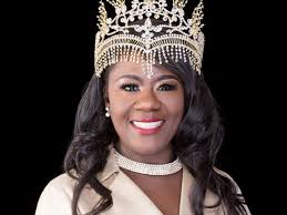 Femme Fatale celebrates Carnival with Valentine's ball