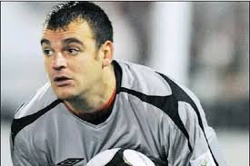 Kyle makes his point to Connor and Kenna