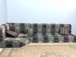 للبيع كنب أرضي اسفنج مضغوط