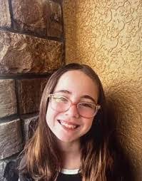 Carlee Grimes's Instagram, Twitter & Facebook