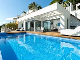 Ferienvilla Fur 8 Personen Mit Privatem Pool Und Meerblick In Rosas An Der Costa Brava In 2020 Pool Terrasse Pool Ferien