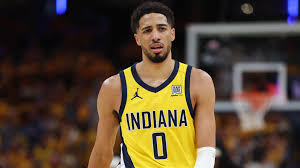 Gabrielle Moses mesmerizing presence- nude and unforgettable