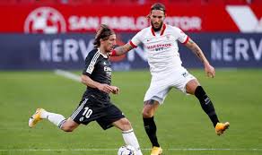 Т.куртуа, в.жуниор, э.милитао, марсело, а.одриосола, начо, т.кроос, каземиро, ф.вальверде, л.модрич, к.бензема севилья. Sevilya Real 0 1 Video Gola I Obzor Matcha Football Ua