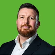 Can one person handle a social media team?