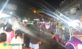Suasana malam pantai pangandaran masih sepi#pangandaran #beach #newnormal #pantaipantai pangandaran 2020,pantai pangandaran pasir putih,pantai pangandaran. Wisatawan Membludak Pantai Pangandaran Dipadati Puluhan Ribu Pengunjung Go Pangandaran News