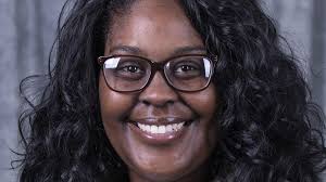 Tondalaya Reece wins the 2021 UIS CARE Award