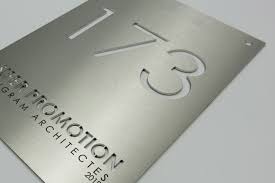 Decoupe Laser Sur Inox Pour Identification Immobiliere Marquage Moderne Decoupe Laser Laser Decoupe