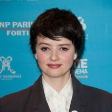 Pauline étienne, 32 years old famous actor born on june 26. Pauline Etienne Biography Date Of Birth Place Of Birth Filmography