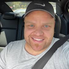 We're FINALLY getting a pink heart emoji! 🙌 Emojipedia has revealed the  candidates for the next emoji drop, which is due to be officially confirmed  in September! #9Today