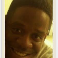 Efrem Davis's Instagram, Twitter & Facebook