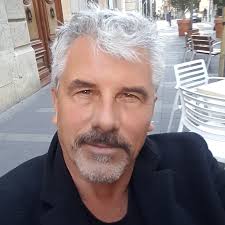 Jarl Goli. Artworks and story telling