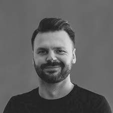 Carol Nowacki's Instagram, Twitter & Facebook