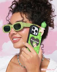 ยินดีต้อนรับสู่ฟาร์มของ Sonny Angel 🍓🥕🍇👼🏻  พบกับอุปกรณ์เสริมที่น่ารักเกินห้ามใจ! ด้วยเคสดีไซน์ Sonny Angel  ที่คุณชื่นชอบ โดนเด่นได้ไม่ซ้ำปรับแต่งให้เข้ากับความชอบของคุณ  ด้วยเคสกระจกหรือเคสของเราอีกมากมาย Sonny Angel x CASETiFY วางจำหน่ายแล้ว  เป็น ...