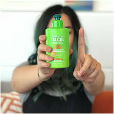 These hair smoothing serums detangle hair and lend a gorgeous look. Garnier Fructis Sleek Shine Intensely Smooth Leave In Conditioning Cream 10 2 Fl Oz Walmart Com Walmart Com