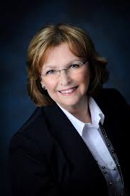 Nancy Dover's Instagram, Twitter & Facebook