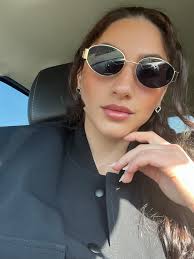 Can I get a hi at least? I like your profile 🥰