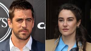 Aaron charles rodgers (born december 2, 1983) is an american football quarterback for the green bay packers of the national football league (nfl). Aaron Rodgers Gibt Bekannt Dass Er Nach Dem Gewinn Des Mvp Award Verlobt Ist News24viral