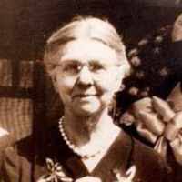 Henry Tackett's Instagram, Twitter & Facebook