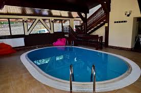 Pensiune, pensiune cu sistem de detectoare de fum, pensiune cu internet wireless, pensiune cu tv. Oferte Cazare Pensiunea Ursuletul Predeal Romania