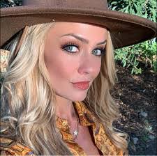 Josefa Snider's Instagram, Twitter & Facebook