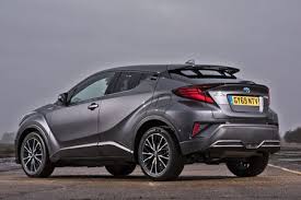 This toyota hybrid consumes 4.3l/100km officially. Toyota C Hr Review 2021 Parkers