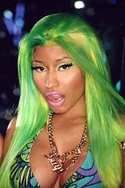 Nicki In Green Or Sthg Like That Hair Nicki Minaj Hairstyles Nicki Minaj Outfits Nicki Minaj Wig