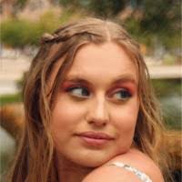 Lynne Stauffer's Instagram, Twitter & Facebook