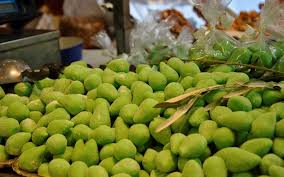 Modellatele ogni pezzetto di pasta di mandorle, a forma di olive, poi, passatele nello zucchero semolato. Sant Agata Da Gustare I Dolci Della Tradizione Agatina Itcatania