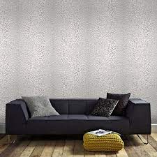 graham brown beige leopard wallpaper 32 627 the home depot bruin behang thuisdecoratie zilver behang