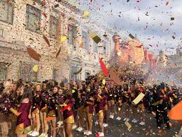 Check spelling or type a new query. Video After Wind Scare Balloons Fly In Macy S Thanksgiving Parade